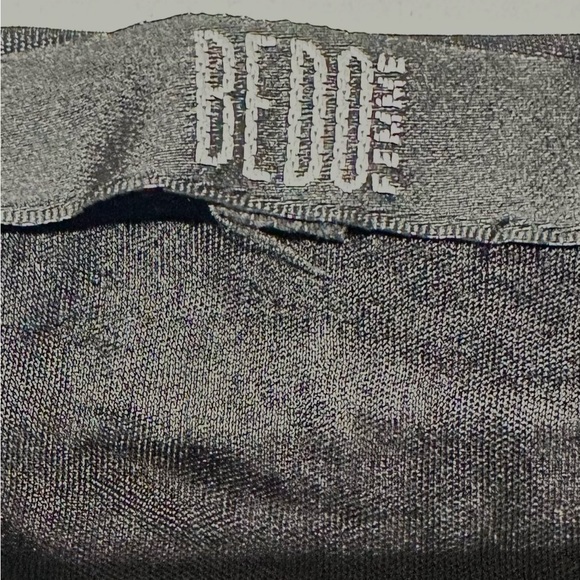 EUC Bedo Femme Black Light Wrinkle Free Drape Collar Shinny Cowl Neck Top Large - Picture 6 of 8